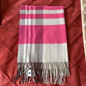 GAP Pink and Gray Plaid Scarf NWT